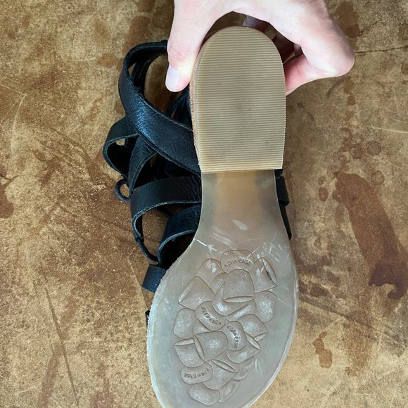 Black leather lace-up gladiator-style sandals size 7 - Picture 2 of 7